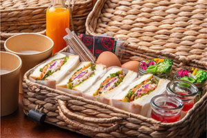 Specially selected sandwiches served for breakfast at Shakushi Gateway Camp